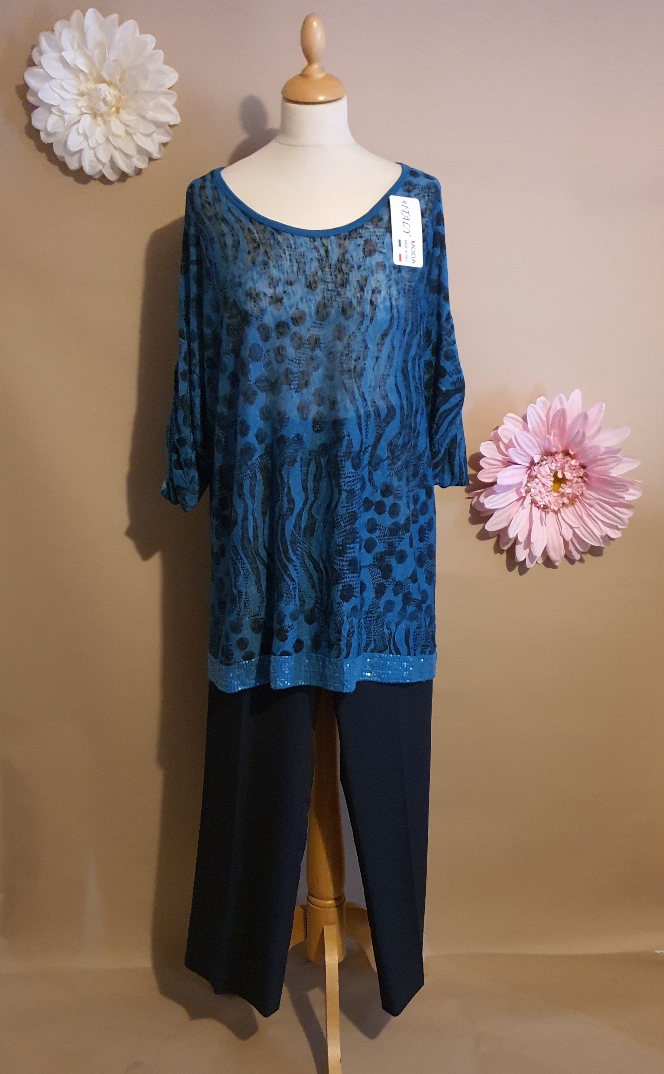 BLUE Animal Print Sequin Hemline Top fits 16 - 22