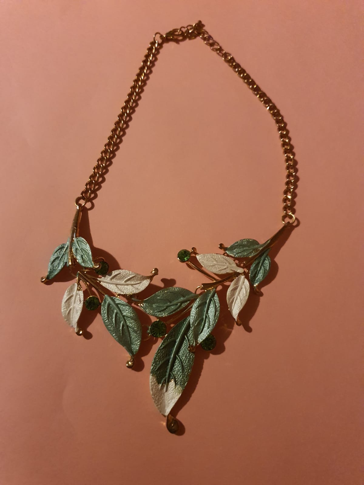 GREEN Leaf Necklace